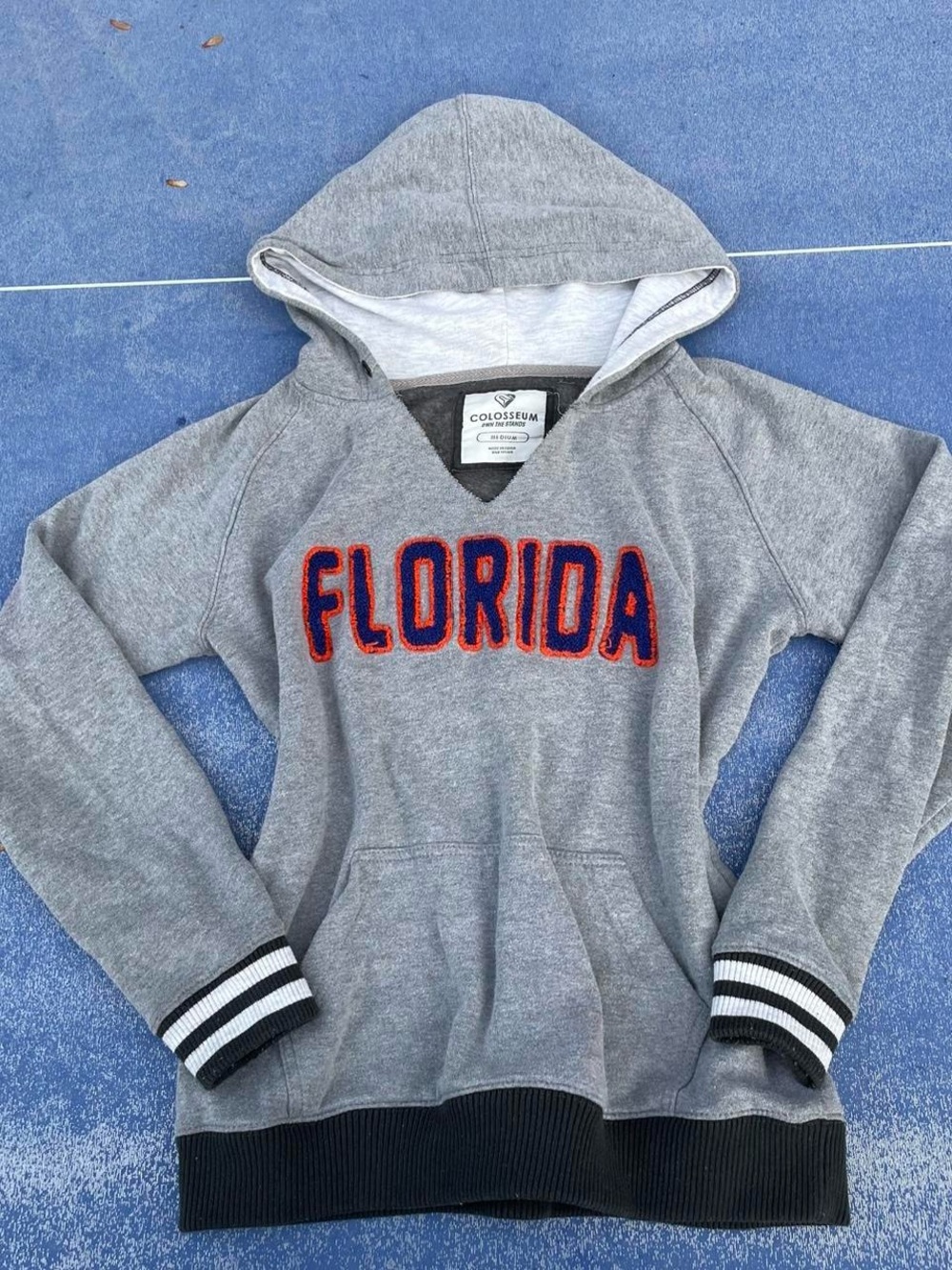 Colosseum Gray Florida Gators Sweatshirt Front and Back Logo